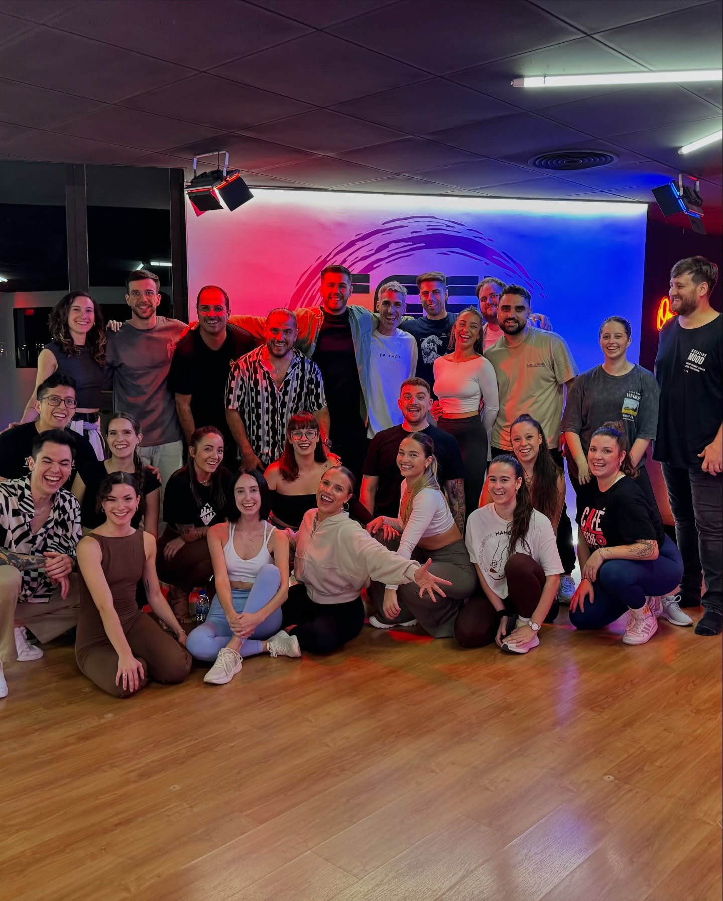 Feel The Beat - Academia